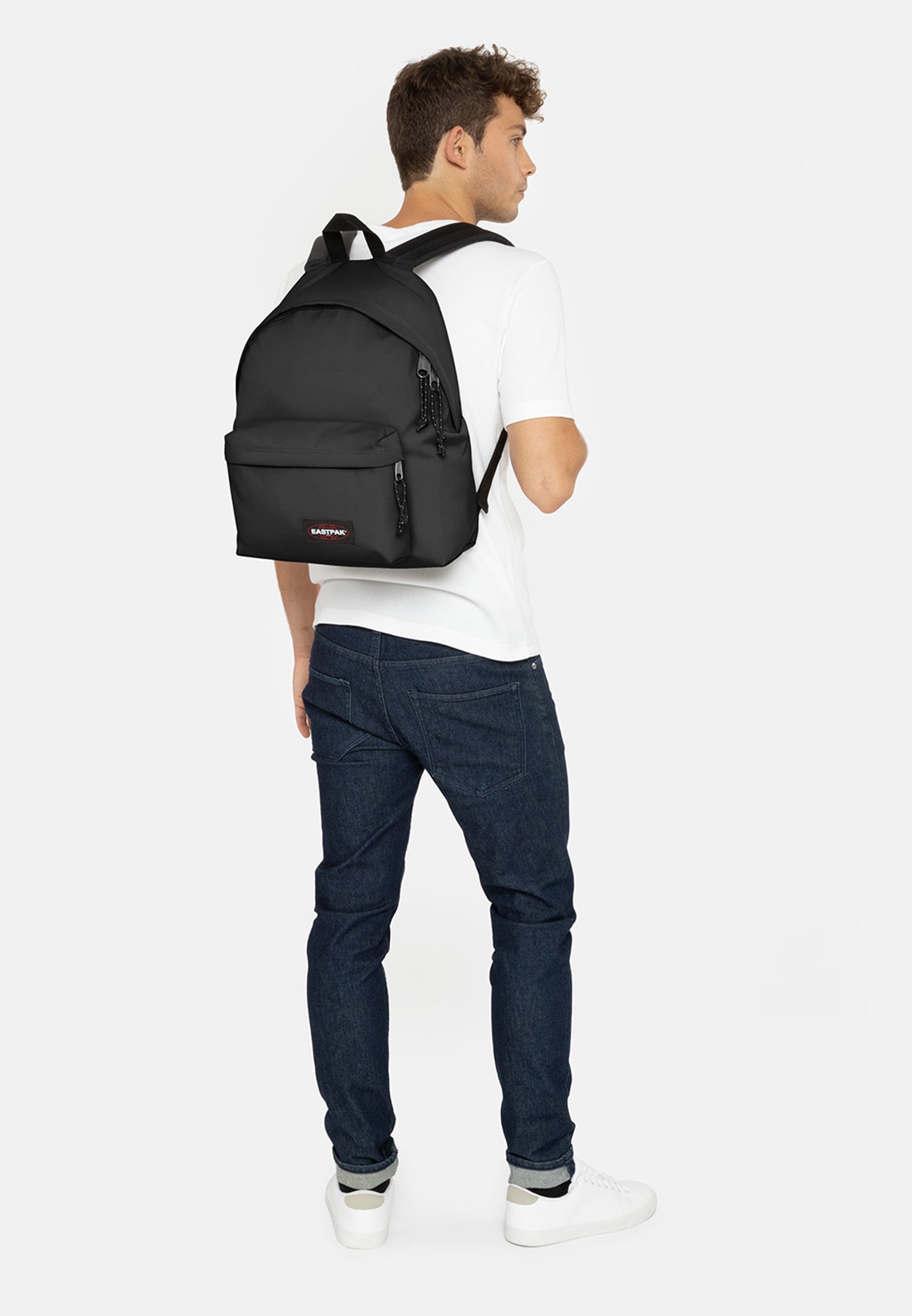 mochila-eastpak-negra-899kjo-1.jpg